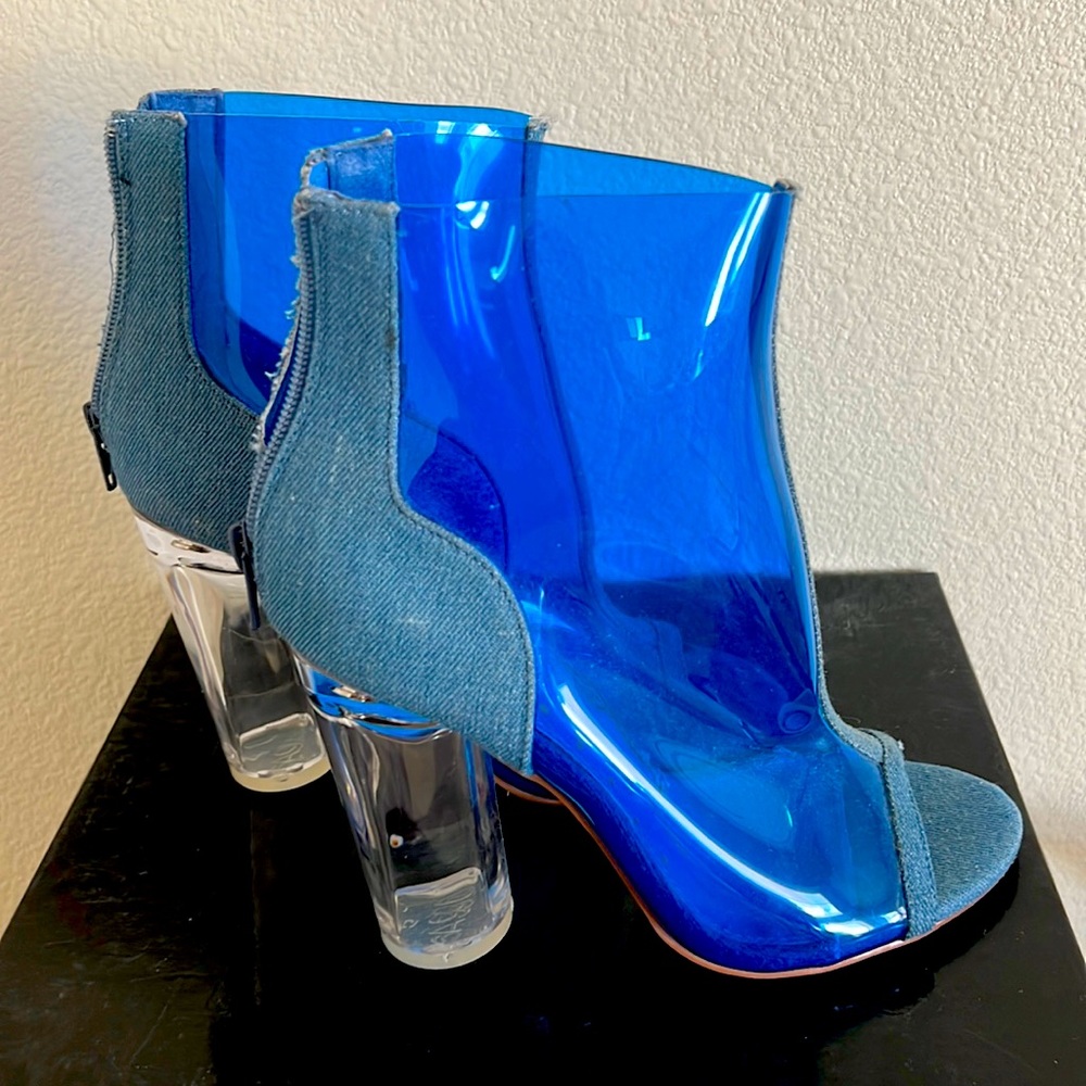 ((New)) super edge blue white Jean open toe boogie!! Size 7